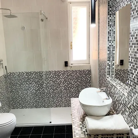 L'attico Di Piazza Mazzini Bed and Breakfast