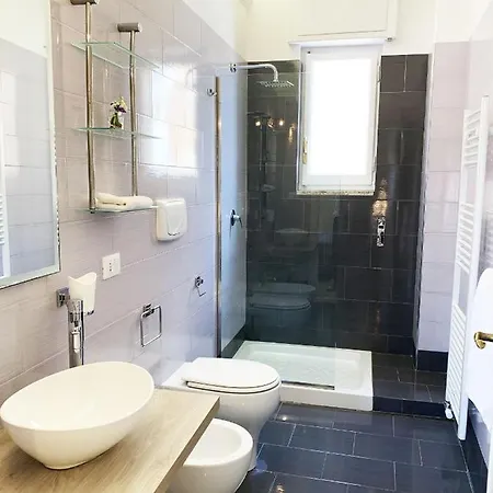 Bed and Breakfast L'attico Di Piazza Mazzini Λέτσε