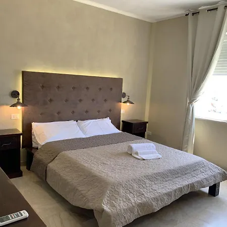 L'attico Di Piazza Mazzini Bed and Breakfast