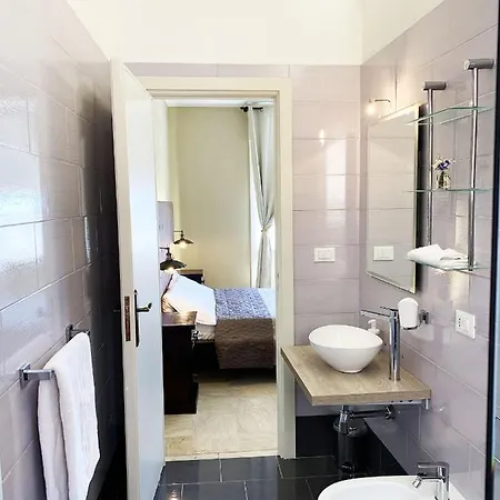 L'attico Di Piazza Mazzini Bed and Breakfast