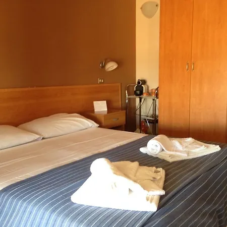 L'attico Di Piazza Mazzini Bed and Breakfast Λέτσε